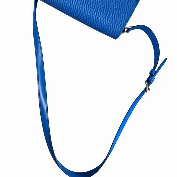 Louis Vuitton Blue Epi Leather Crossbody Bag – Authentic - Picture 4 of 5